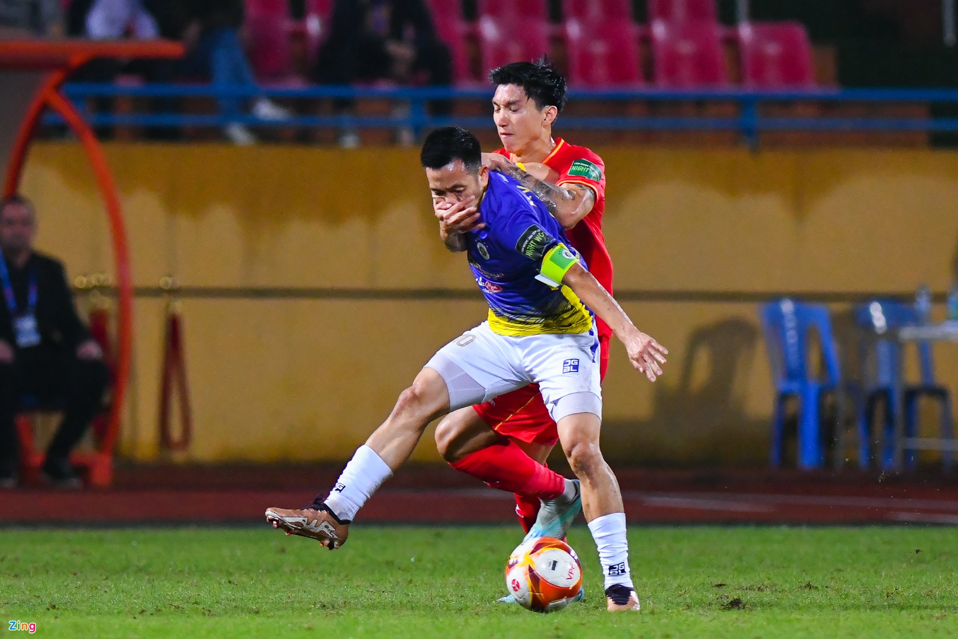 Siêu phẩm Văn Hậu khiến báo Indonesia ngả mũ thán phục và trầm trồ bao-indonesia-than-phuc-sieu-pham-cua-van-hau-1