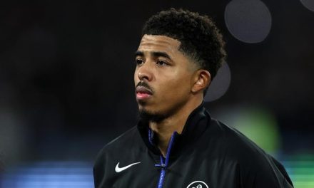 CĐV Chelsea Fofana phản ứng dữ dội phát biểu trước Aston Villa